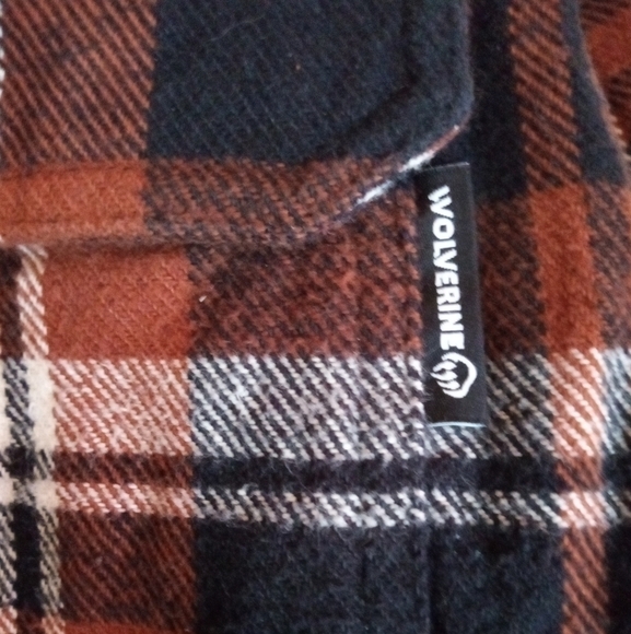 Wolverine button down flannel shacket for boys size large - Picture 5 of 9